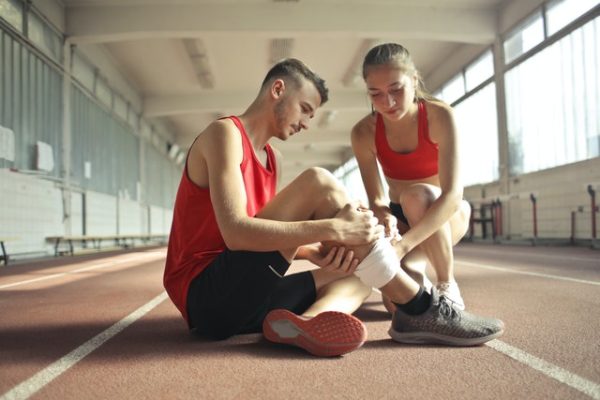 7 Kebiasaan Buruk yang Bisa Bikin Paha Cepat Cedera