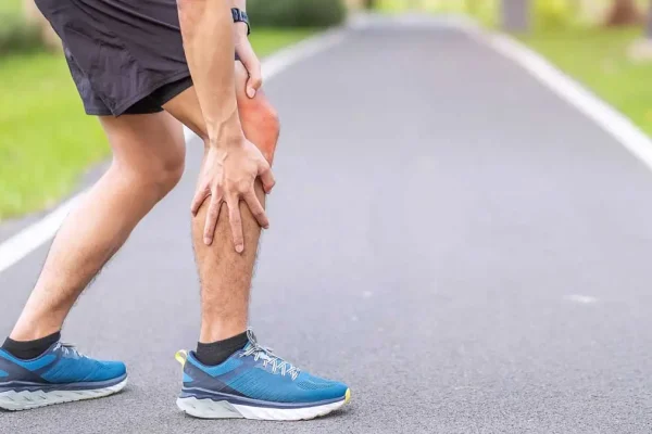 7 Cara Mencegah Lutut Cedera Saat Lari Jarak Jauh 7 Cara Mencegah Lutut Cedera Saat Lari Jarak Jauh