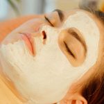 5 Masker DIY untuk Menghaluskan Kulit Dagu