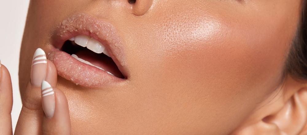 10 Tips Bibir Sehat untuk Kamu yang Punya Kulit Sensitif