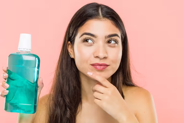 5 Rekomendasi Mouthwash Alami yang Aman dan Ampuh 5 Rekomendasi Mouthwash Alami yang Aman dan Ampuh